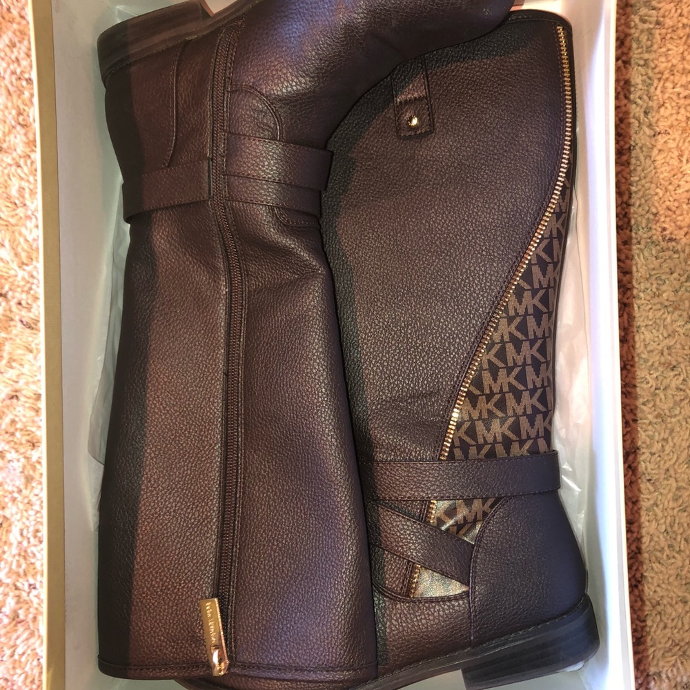 Brown Michael Kors girl boots